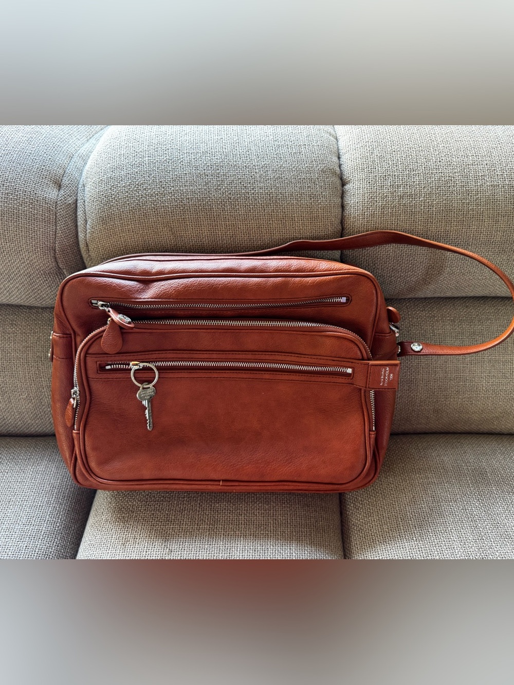 Leather Crossbody Messenger Bag in Rustic Brown - Men